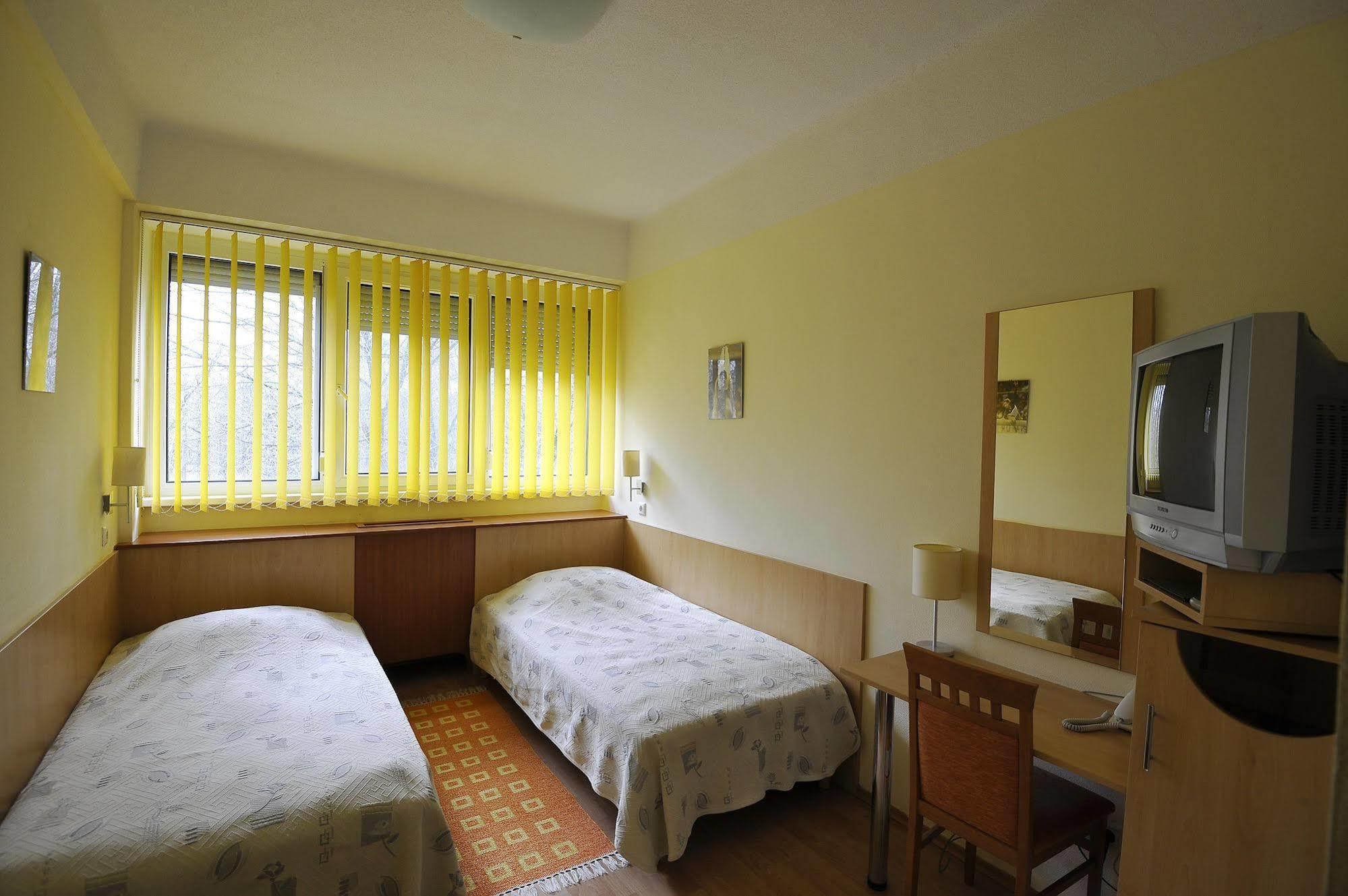 Sport Hotel Дебрецен Екстер'єр фото